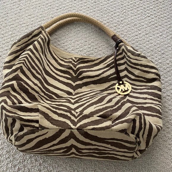 Michael Kors hand bag - Picture 1 of 7
